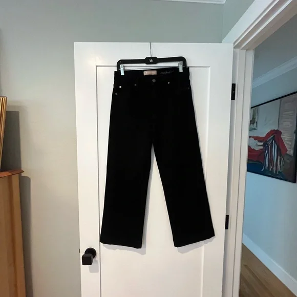 High-Rise Wide-Leg Jeans in Dark Gray - Picture 4 of 7